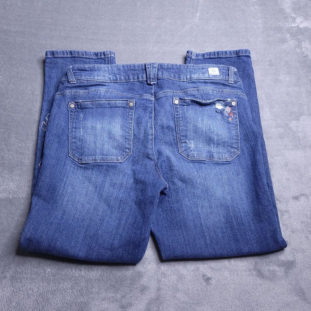 Democracy Girlfriend Fit  Jeans 12 Mid Rise Medium Wash Distressed Embroidered - Picture 2 of 8
